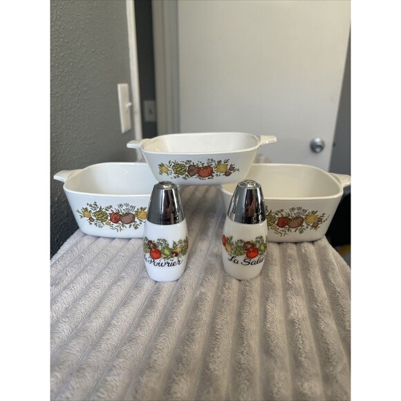 Lot Of Corning Ware 1 3/4 & 2 3/4 Cup Spice Of Life Petite Casseroles, S&P Set - Picture 1 of 16